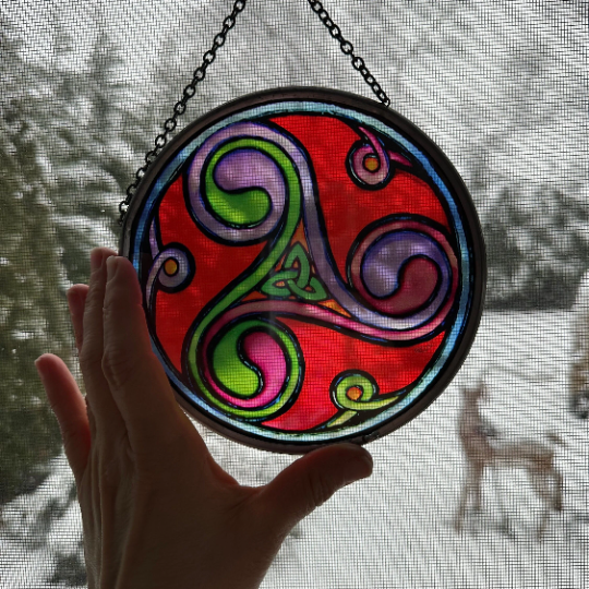 Red Celtic Sprial & Trinity Knot Suncatcher — view 6