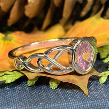 Load image into Gallery viewer, Andie Trinity Knot Ring 05