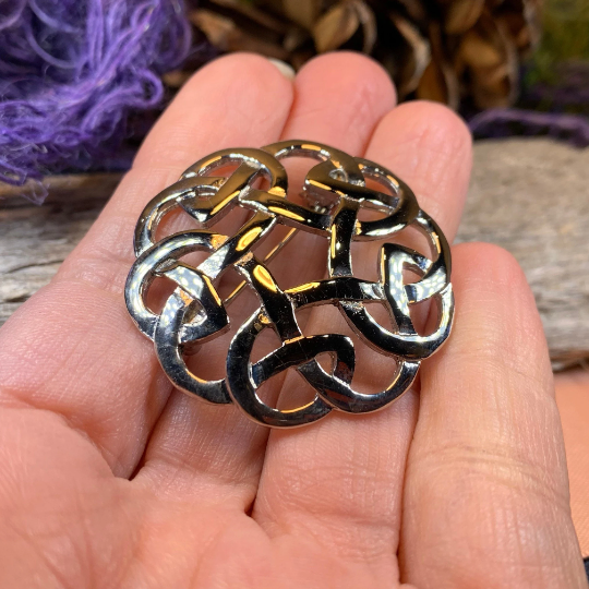 Argyle Celtic Knot Brooch - Handmade in Scotland — view 9