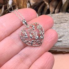 Load image into Gallery viewer, Shamrock Garden Necklace