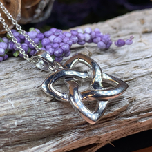 Load image into Gallery viewer, Elyssa Celtic Knot Necklace