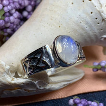 Load image into Gallery viewer, Syra Celtic Knot Ring