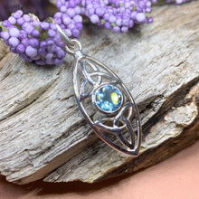 Load image into Gallery viewer, Dolce Trinity Knot Necklace