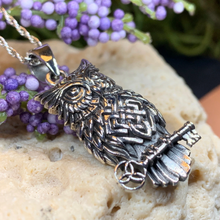 Load image into Gallery viewer, Elin Owl Necklace