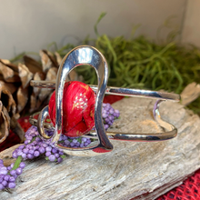 Load image into Gallery viewer, Heathergems Heart Scottish Bracelet
