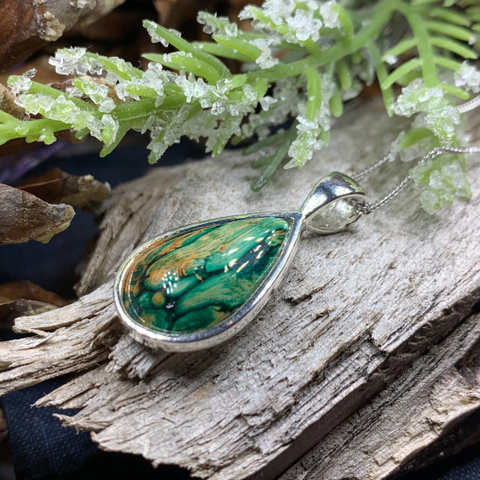 Load image into Gallery viewer, Heathergems Edith Scottish Necklace - Handmade in Scotland