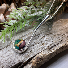 Load image into Gallery viewer, Scottish Raindrop Heathergems Necklace