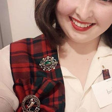 Load image into Gallery viewer, Heathergems Thistle Brooch