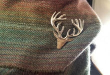 Load image into Gallery viewer, Stag Brooch, Scotland Jewelry, Stag Pin, Kilt Pin, Celtic Pin, Animal Jewelry, Scottish Brooch, Scotland Pin, Nature Jewelry, Tartan Pin