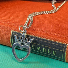 Load image into Gallery viewer, Lyra Luckenbooth Necklace