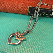 Load image into Gallery viewer, Lyra Luckenbooth Necklace