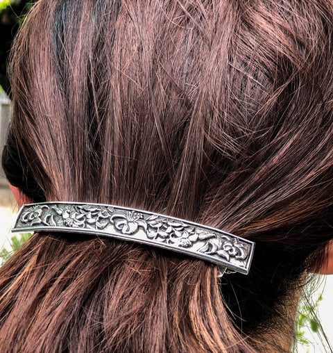 Load image into Gallery viewer, Lily Flower Hair Clip for Women