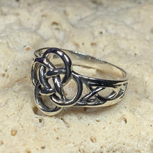 Load image into Gallery viewer, Celtic Dara Knot Ring
