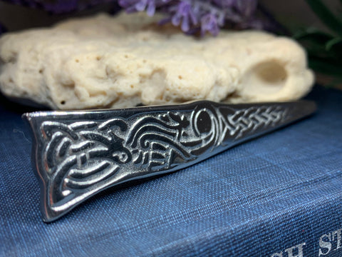 Load image into Gallery viewer, Celtic Dog Kilt Pin - Handmade in Scotland