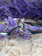 Load image into Gallery viewer, Triquetra Silver Bracelet
