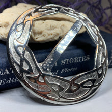 Load image into Gallery viewer, Large Celtic Knot Scarf Ring