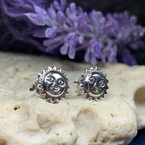Load image into Gallery viewer, Sun Stud Earrings