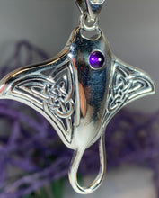 Load image into Gallery viewer, Celtic Manta Ray Necklace