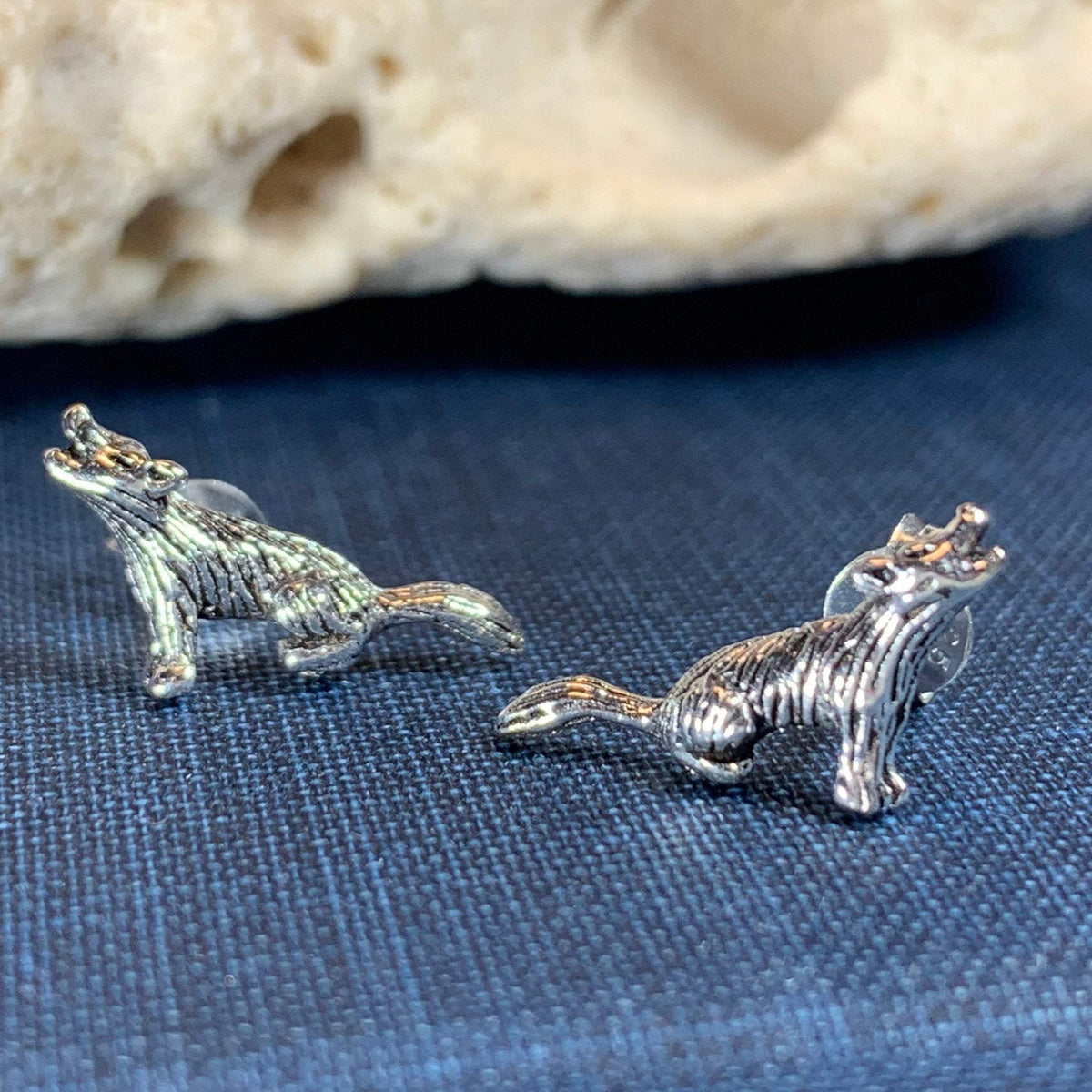 Howling Wolf Earrings – Celtic Crystal Design Jewelry