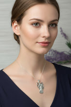 Load image into Gallery viewer, Fairy Queen Necklace