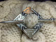 Load image into Gallery viewer, Brianna Celtic Scarf Ring