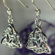 Load image into Gallery viewer, Celtic Triquetra Earrings