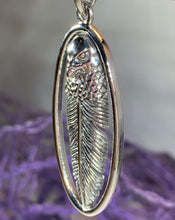 Load image into Gallery viewer, Eagle Feather Necklace
