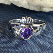 Load image into Gallery viewer, Amethyst Claddagh Ring 02