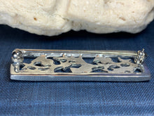 Load image into Gallery viewer, Three Thistles Brooch