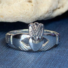 Load image into Gallery viewer, Ardmore Claddagh Ring