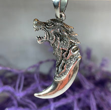 Load image into Gallery viewer, Wolf Claw Necklace
