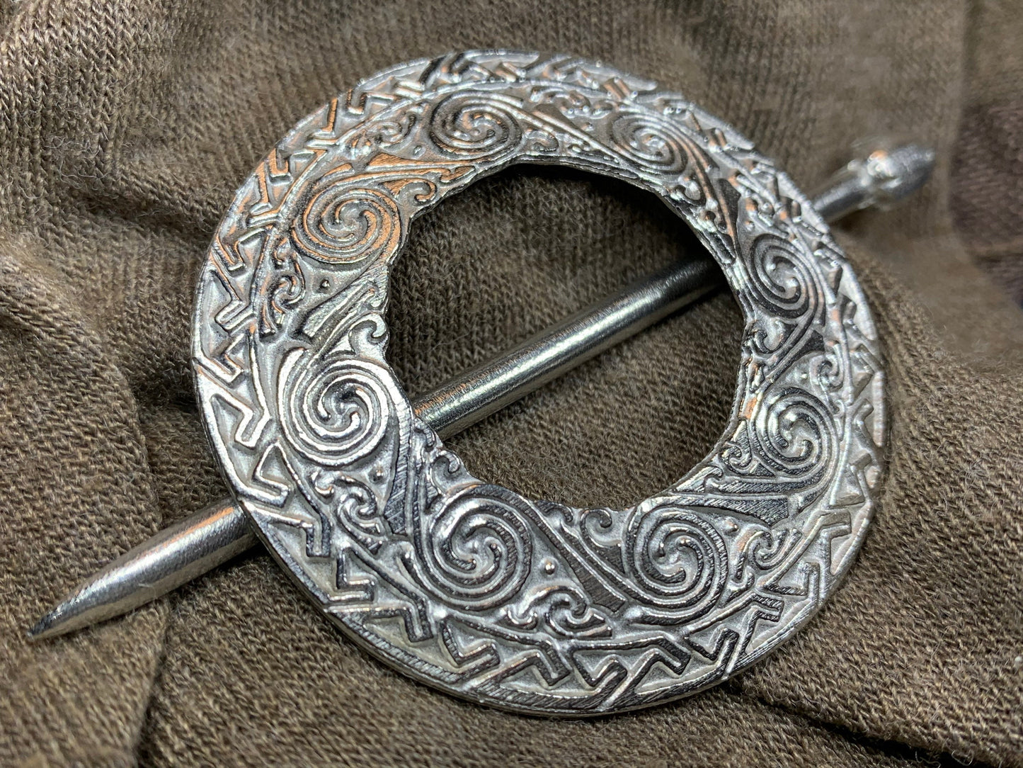 Isla Celtic Scarf Ring — view 7