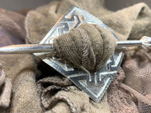 Load image into Gallery viewer, Brianna Celtic Scarf Ring