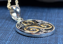Load image into Gallery viewer, Carran Spiral Necklace