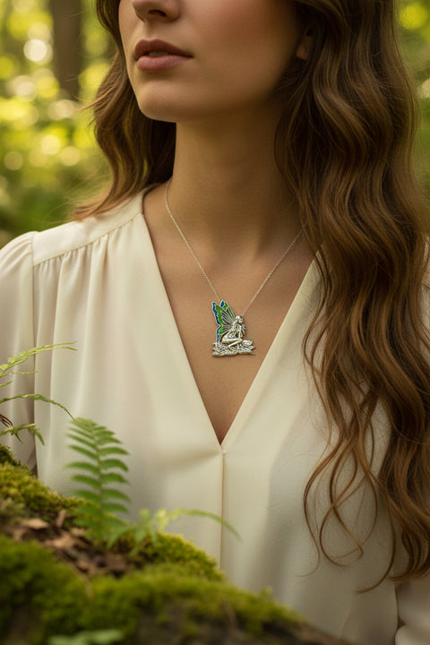 Load image into Gallery viewer, Green Fairy Necklace