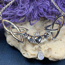Load image into Gallery viewer, Erinna Claddagh Necklace
