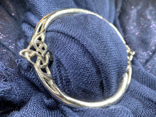 Load image into Gallery viewer, Celtic Knot Scarf Ring, Scotland Jewelry, Norse Jewelry, Ireland Jewelry, Celtic Jewelry, Mom Gift, Wife Gift, Sister Gift, Friendship Gift