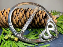 Load image into Gallery viewer, Celtic Heart Scarf Ring
