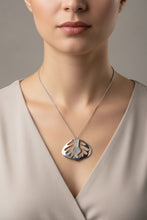 Load image into Gallery viewer, Mackenzie Thistle Necklace