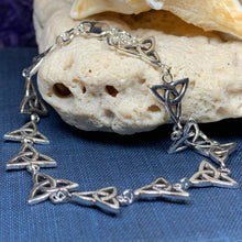 Load image into Gallery viewer, Classic Trinity Knot Bracelet