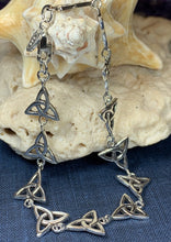 Load image into Gallery viewer, Trinity Knot Bracelet, Celtic Jewelry, Irish Jewelry, Norse Jewelry, Bridal Jewelry, Anniversary Gift, Celtic Knot Jewelry, Scotland Gift