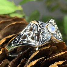 Load image into Gallery viewer, Celtic Triple Moon Ring