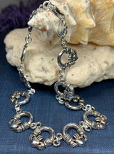 Load image into Gallery viewer, Fianna Claddagh Bracelet