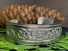 Load image into Gallery viewer, Thistle Pewter Bracelet