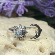 Load image into Gallery viewer, Artume Crescent Moon Ring 08
