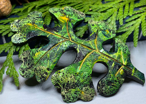 Load image into Gallery viewer, Oak Leaf Pin - Handmade in Scotland