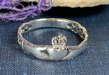 Load image into Gallery viewer, Cynthia Claddagh Ring