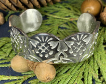 Load image into Gallery viewer, Thistle Bracelet, Celtic Jewelry, Bangle Bracelet, Nature Jewelry, Scotland Jewelry, Wife Gift, Girlfriend Gift, Pewter Cuff Bracelet