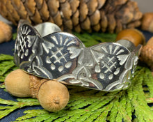 Load image into Gallery viewer, Thistle Bracelet, Celtic Jewelry, Bangle Bracelet, Nature Jewelry, Scotland Jewelry, Wife Gift, Girlfriend Gift, Pewter Cuff Bracelet