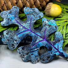 Load image into Gallery viewer, Oak Leaf Pin